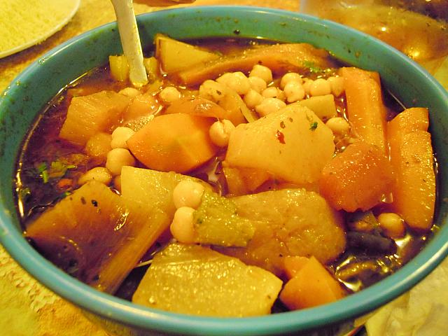 クスクス。店によってブイヨンの味に個性が出る