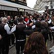 ケルト民族の名残りであるバグパイプの音楽も演奏されていました。パリにいながらブルターニュの雰囲気が味わえる冬のお祭りです。