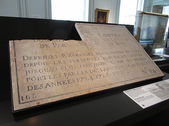 ルイ15世時代のパリ市の境界を表す標識