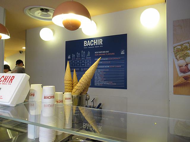 カウンターでお好みオプションも頼めます。