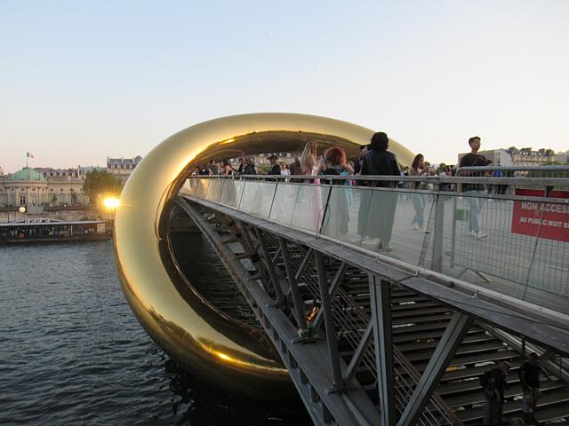 レオポール・セダール・サンゴール橋