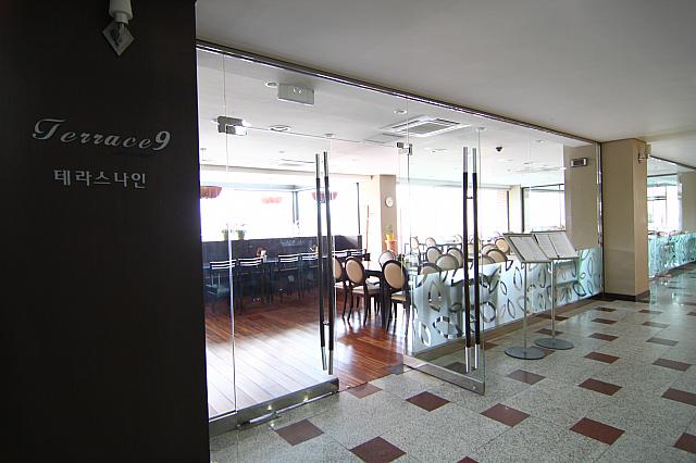 コーヒーショップ「テラス９」