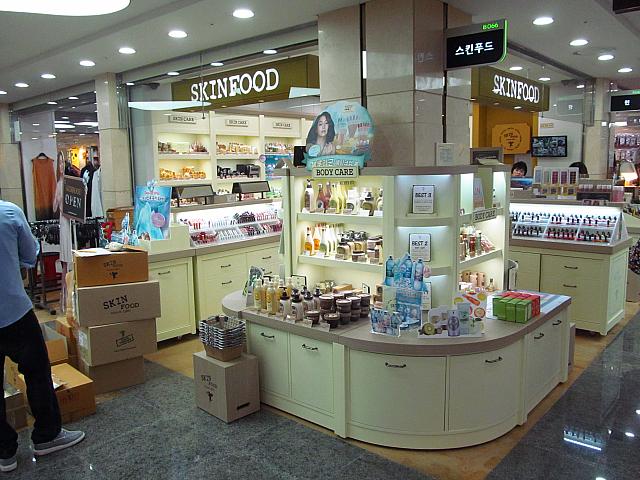 「ＳＫＩＮＦＯＯＤ」