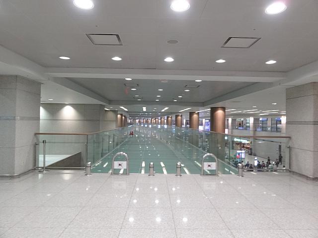 ＜ターミナル２Ｆ＞