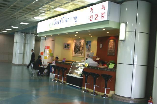 ○軽食コーナー