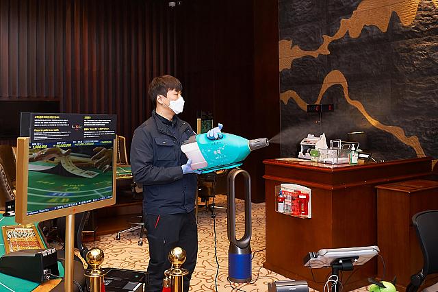 毎週1回、営業場内の徹底的な消毒を実施

