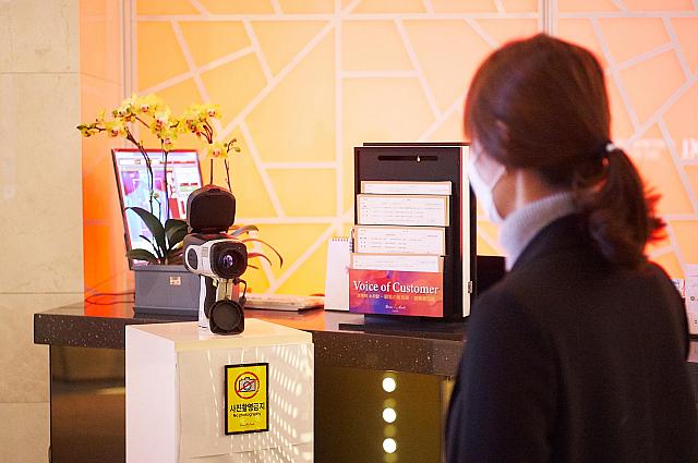 入場時は体温チェック

