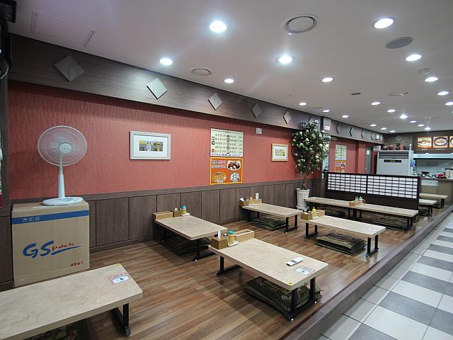 座敷席もあり！