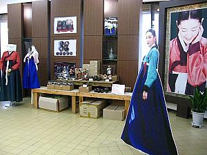 ドラマ「宮廷女官チャングムの誓い」半日ツアー（午前：ホテルピックアップ） 〔SR3-1〕 チャングム 大長今 大長今パーク チャングムパーク チャングムツアー 半日ツアー ナビの体験記事を集めたツアー 韓国 韓国 韓国ツアー 韓国ツアー 韓国　ツアー韓国　ツアー