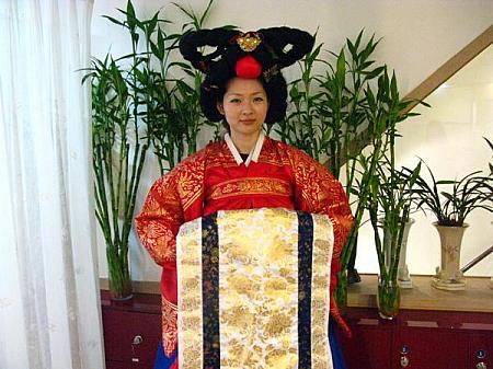 こんなカツラもつけられます！