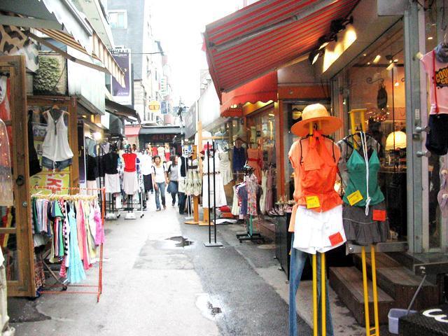 梨大にはブティックがいっぱい！