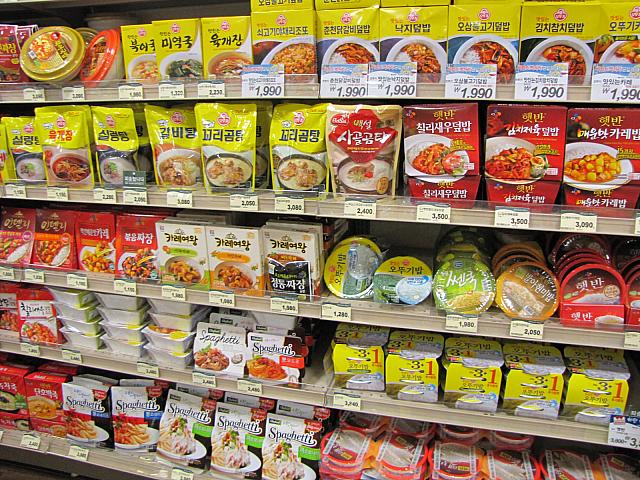 レトルト食品をお土産にするのもいいですね☆