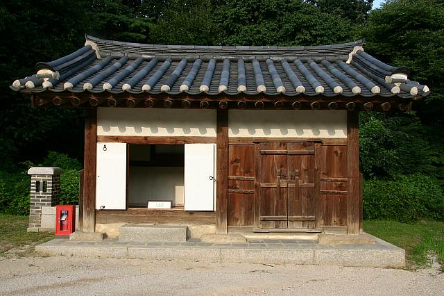 陵の見張り人用の部屋。