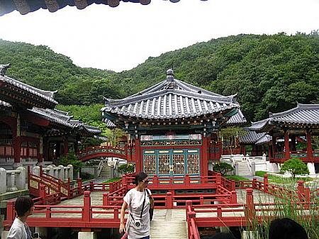 龍仁大長今パーク(旧 MBCドラミア)＋民俗村満喫ツアー〔SC48〕 ドラマ 撮影地 芸能人 韓流 朝鮮時代 日帰り 韓国　ツアー 郊外ツアー 韓国ドラマ撮影地ツアー 韓国ドラマロケ地ツアー予約 善徳女王 イ・サン トンイ チャングム 成均館スキャンダル ナビの体験記事を集めたツアー 龍仁ドラミア満喫ツアー 韓国 韓国ツアー ドラミア巡り 龍仁MBCドラミア龍仁大長今パーク