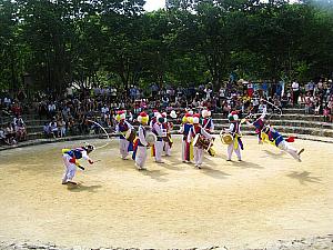 龍仁大長今パーク(旧 MBCドラミア)＋民俗村満喫ツアー〔SC48〕 ドラマ 撮影地 芸能人 韓流 朝鮮時代 日帰り 韓国　ツアー 郊外ツアー 韓国ドラマ撮影地ツアー 韓国ドラマロケ地ツアー予約 善徳女王 イ・サン トンイ チャングム 成均館スキャンダル ナビの体験記事を集めたツアー 龍仁ドラミア満喫ツアー 韓国 韓国ツアー ドラミア巡り 龍仁MBCドラミア龍仁大長今パーク