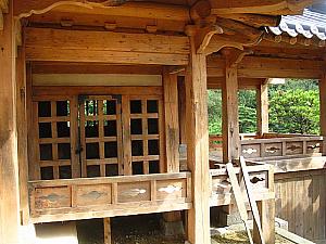 この辺に門番が立っていて…違うかな^^