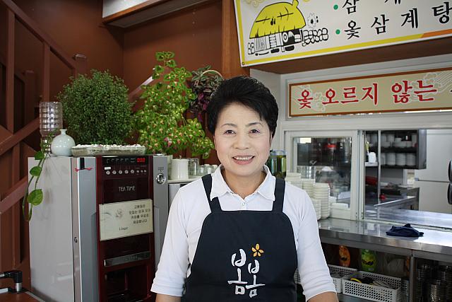 こちらが社長さん！息子さんは日本語を勉強しているんだそうです。