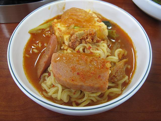 お皿にとっていただきます。