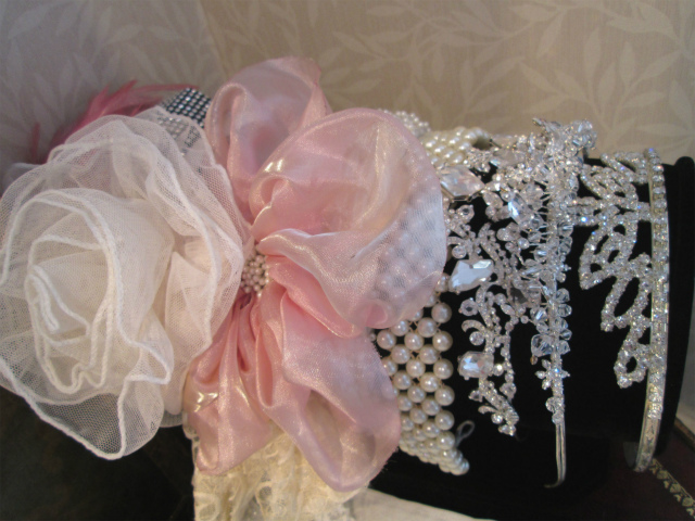 ティアラと髪飾り