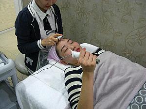 この棒を握りま～す
