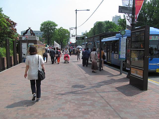 平日のお昼ごろ