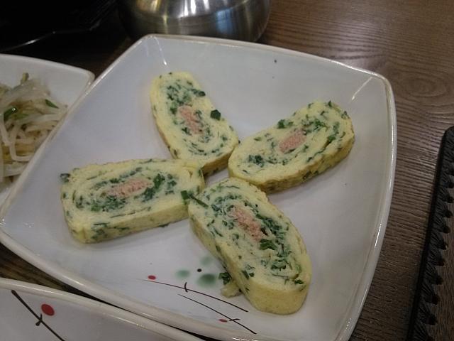 明太子入りのケランマリ（玉子焼き）。ほんのり明太子の塩味が感じられます。