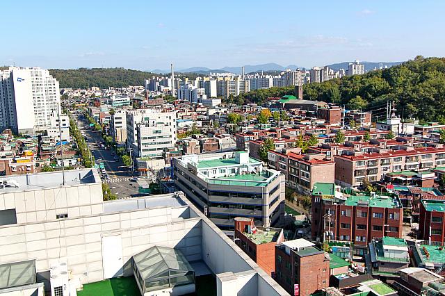 ホテルのすぐ前は住宅街！