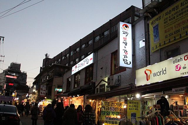 駐車場通り側