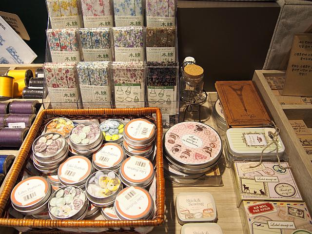 個性的なバイアステープとボタン、スタンプセット