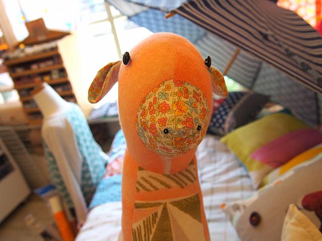 かわいいぬいぐるみも温かみのある手作りで