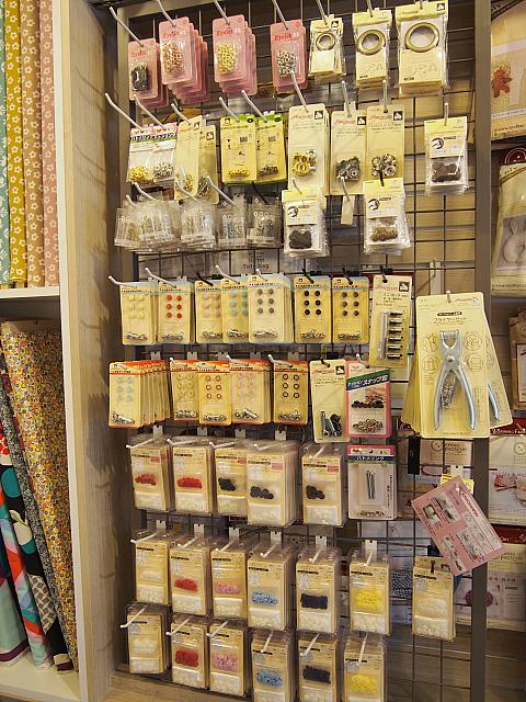 カシメなど