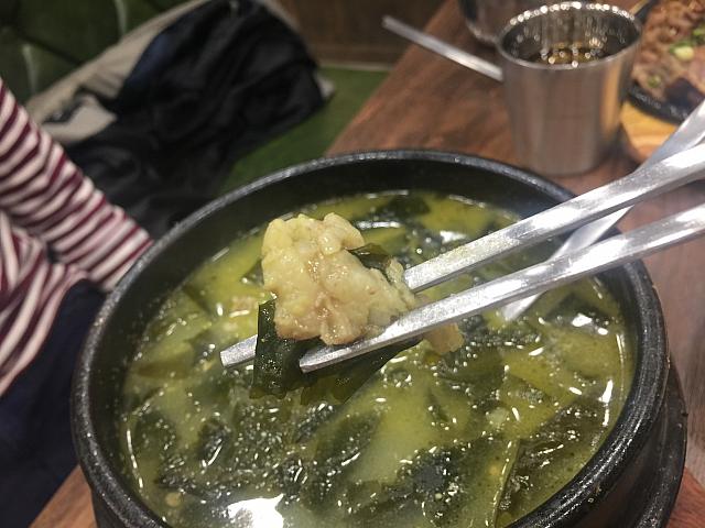 牛肉はダシ程度の量なのでそれほど多く入っていません。
