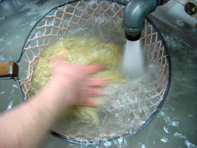 流水で洗い洗い～