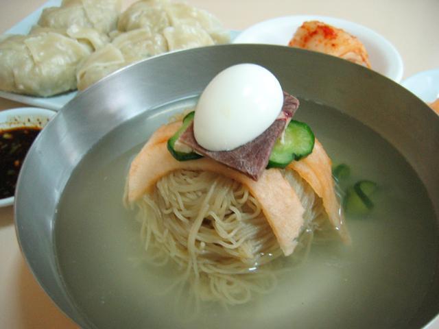 水冷麺が完成で～～す！