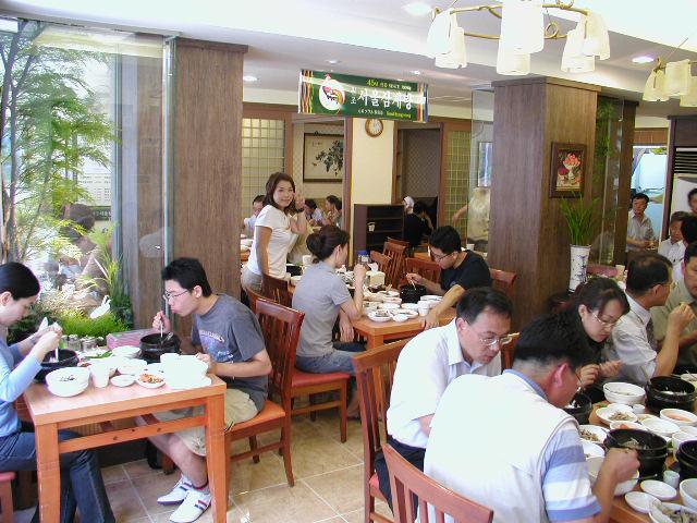 さっちゃんも例に漏れず、今日はサムゲタンで暑い夏を乗り切ります！！