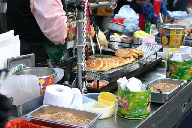 ホットッを食べて、元気に旅行しましょう〜！！