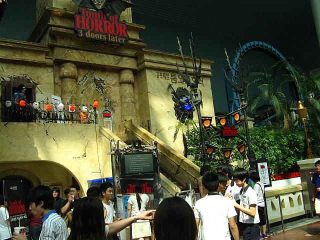 お化け屋敷も！<br>＜Tomb of HORROR＞
