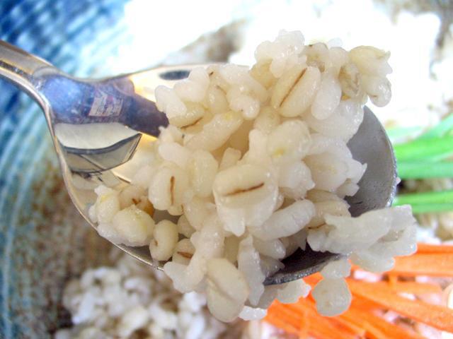 麦とお米の交ざったご飯