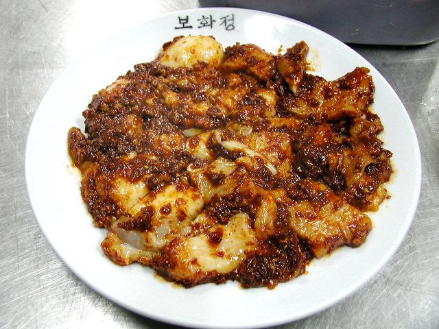 B.そのまま２０～３０分くらい置いて味をつけます。