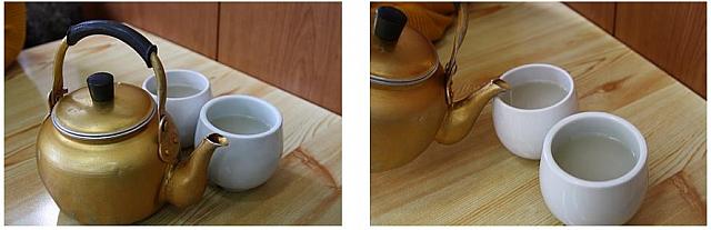 ダシスープがお茶替わりに出てきます。ミルミョン、ビビンミョンを食べながら、スープを飲むのが釜山流！