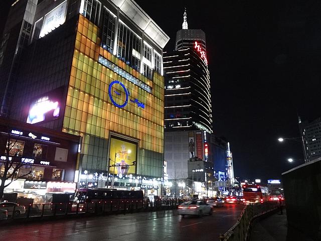 遠くから見ると、いつもと変わらず！？