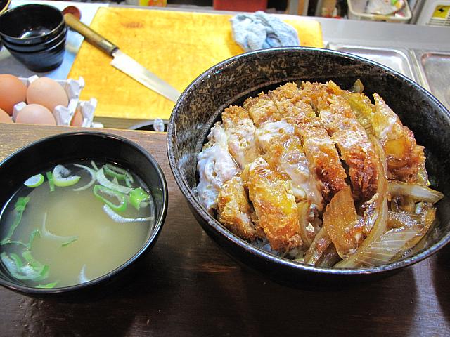 カツ丼？