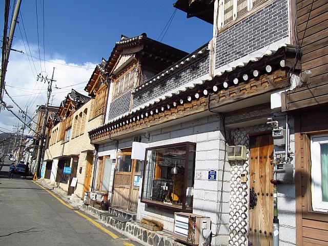このあたり、人ごみが減って、急に静かになります。