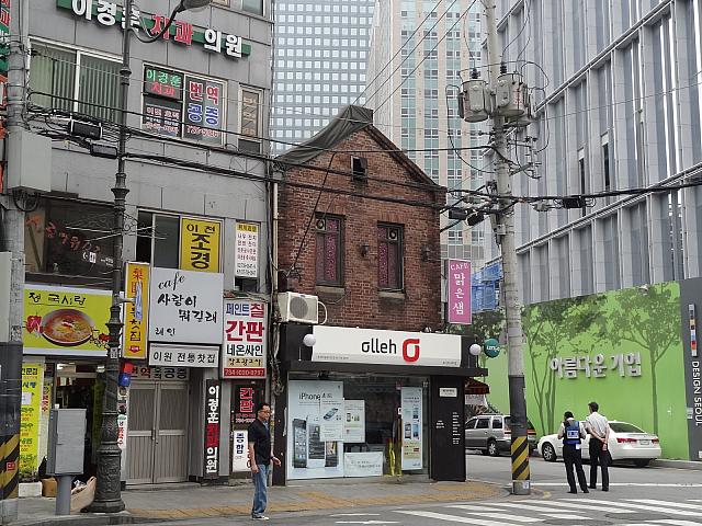 壁面にそそられます
