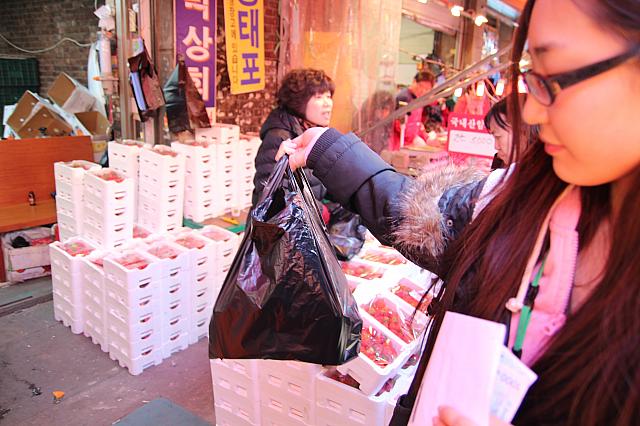 はい、ナビが１箱お買い上げ～♪