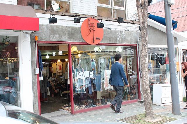 ホンデっぽいカジュアルスタイルのお店。