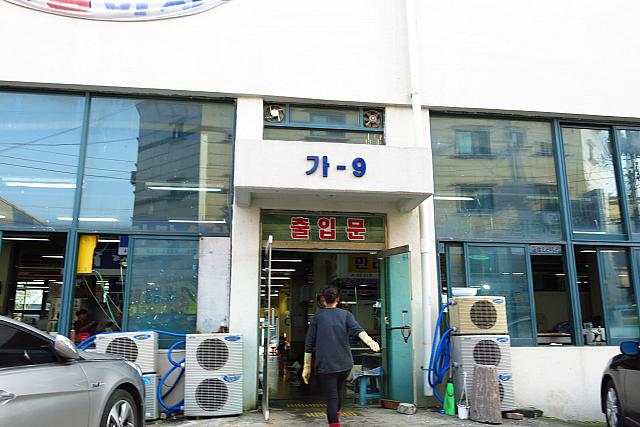 가棟の９番入口から入り・・・