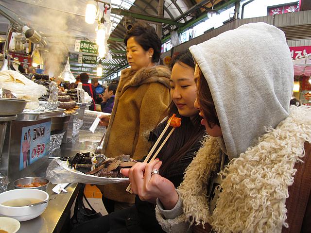 山盛りのスンデ