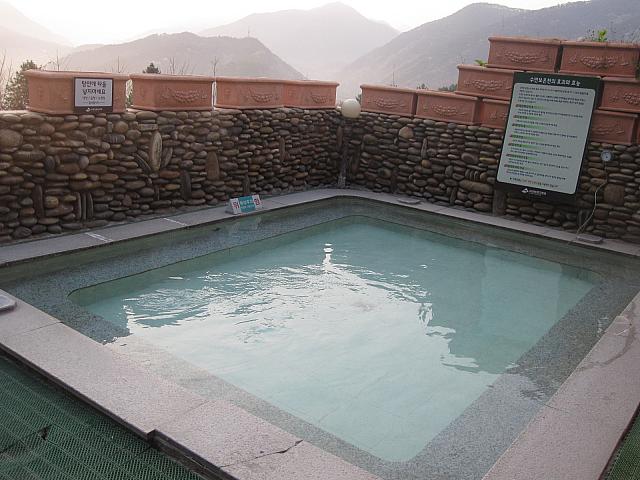 やっぱり温泉には露天風呂がないと