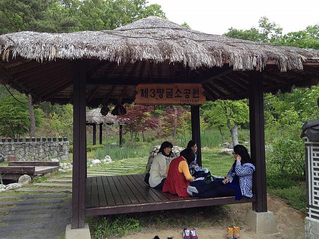 アジュンマ達休憩中